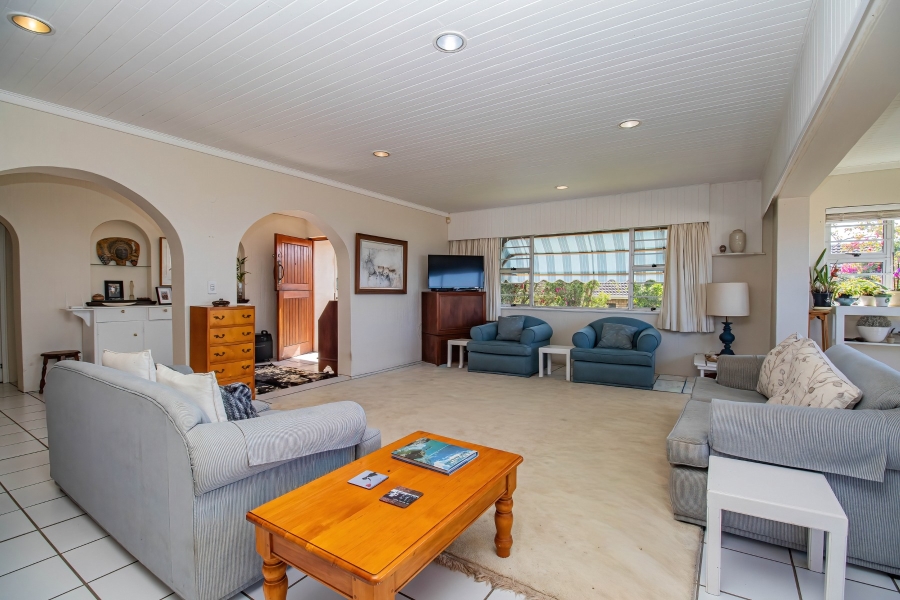 3 Bedroom Property for Sale in Upper Robberg Western Cape